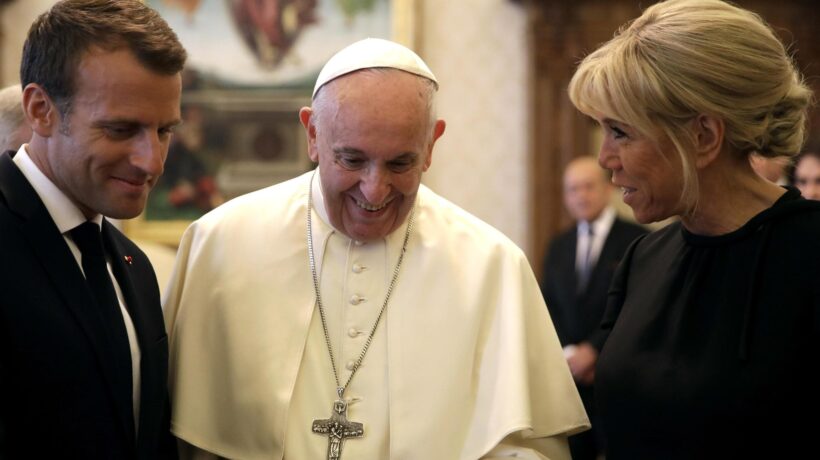 Macron in crisi di nervi con l’Italia fa visita al Papa