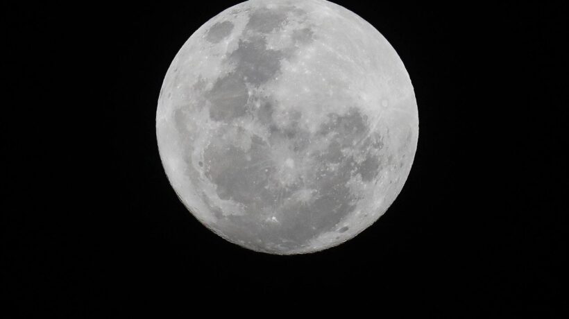 L’Europa pensa alla Luna. Obiettivo una base stabile per l’uomo