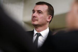 Fare pulizia è il cruccio di ogni esecutivo