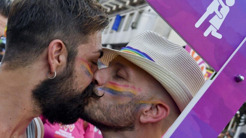 I terroristi hanno diritto di parola. Ma a me vietano di parlare di gay