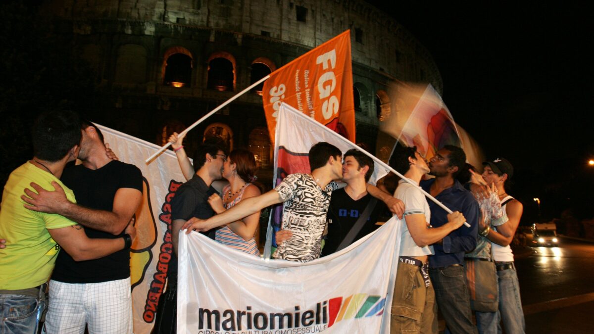 Il film sul vate dei pedofili è un caso. La Lega chiede la revoca dei fondi