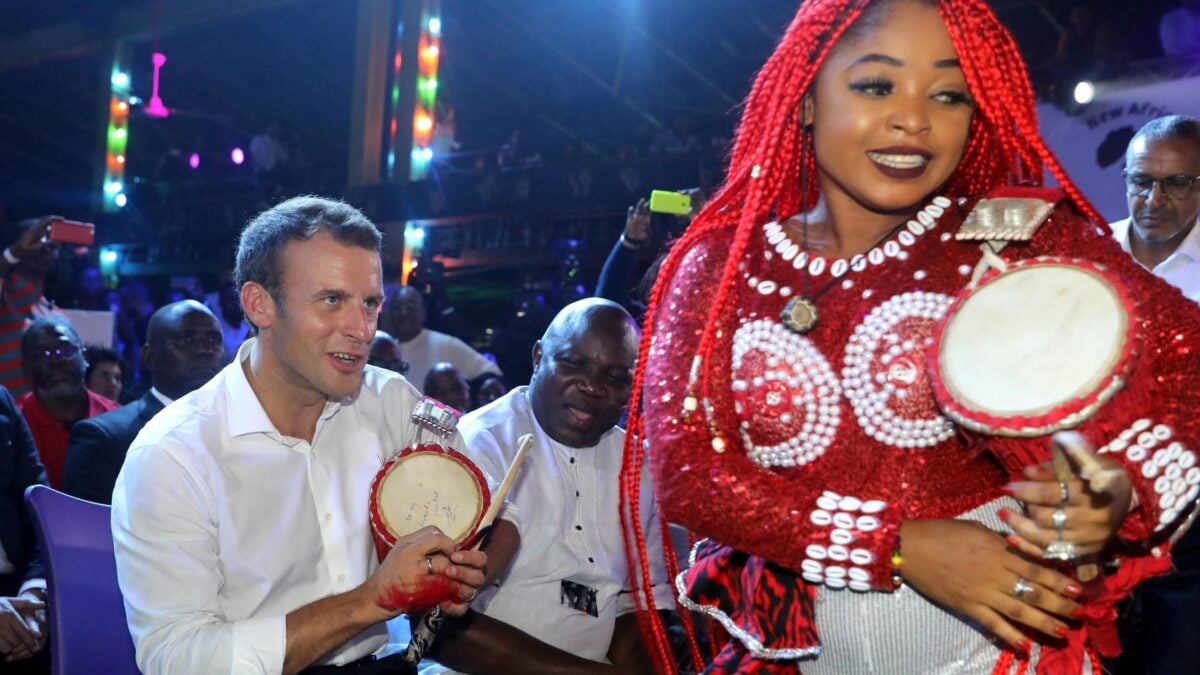 Riempiamo di soldi gli Stati africani. Ma loro ci attaccano sobillati da Macron