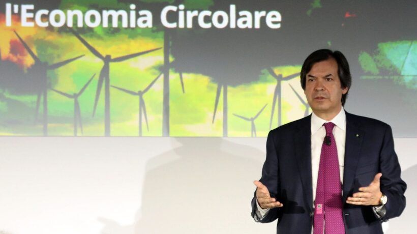 La crisi di Piazza Affari fa paura a Messina: «Intesa rischia di essere contendibile»