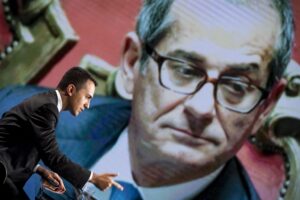 Di Maio: «Un ministro serio i soldi li trova»
