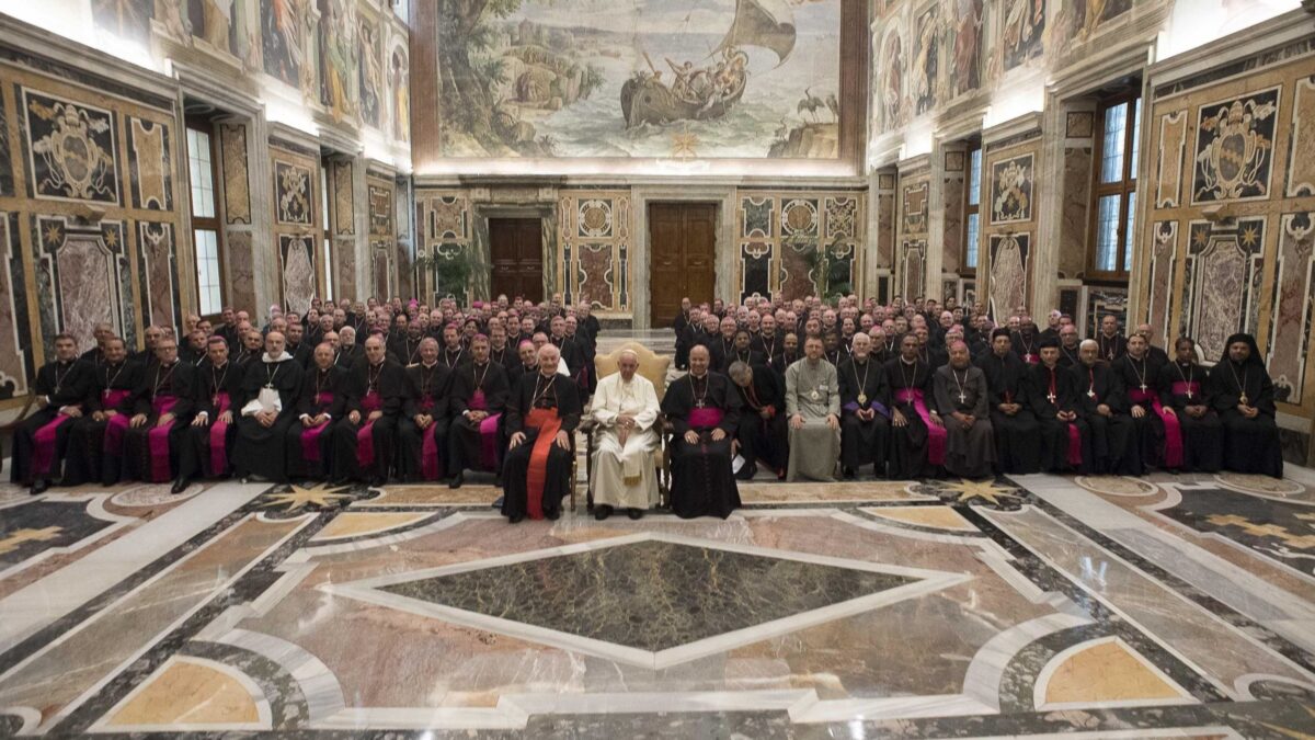 La Chiesa uscirà dalla crisi con Cristo non trovando le idee politiche giuste