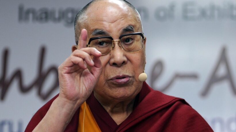 Anche il Dalai Lama si scopre sovranista: «Migranti a casa, Europa agli europei»