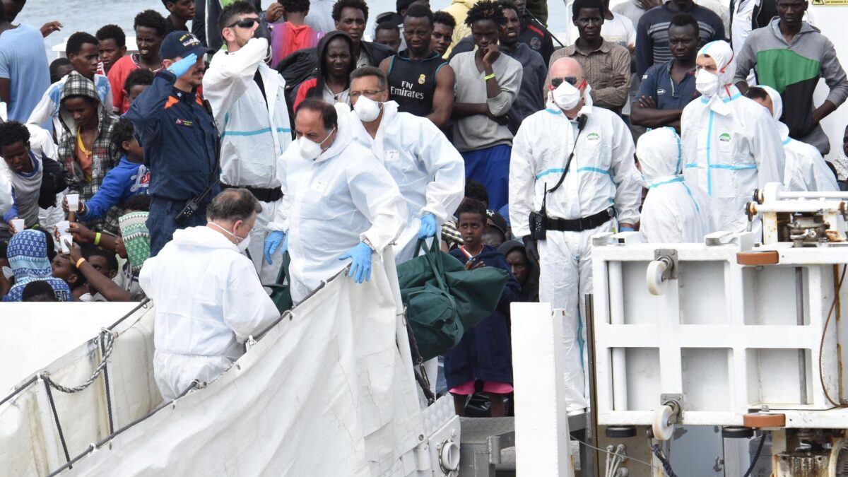 I migranti vogliono querelare Salvini per detenzione illegale sulla Diciotti