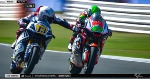 Il dio dei motori scarica Fenati e incorona il suo opposto Leclerc