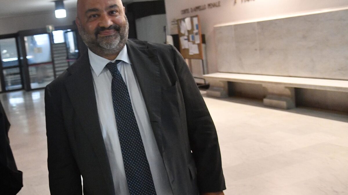 Il bilancio Lega del 2010 era falso. Lì dentro i soldi che i pm cercano in Lussemburgo