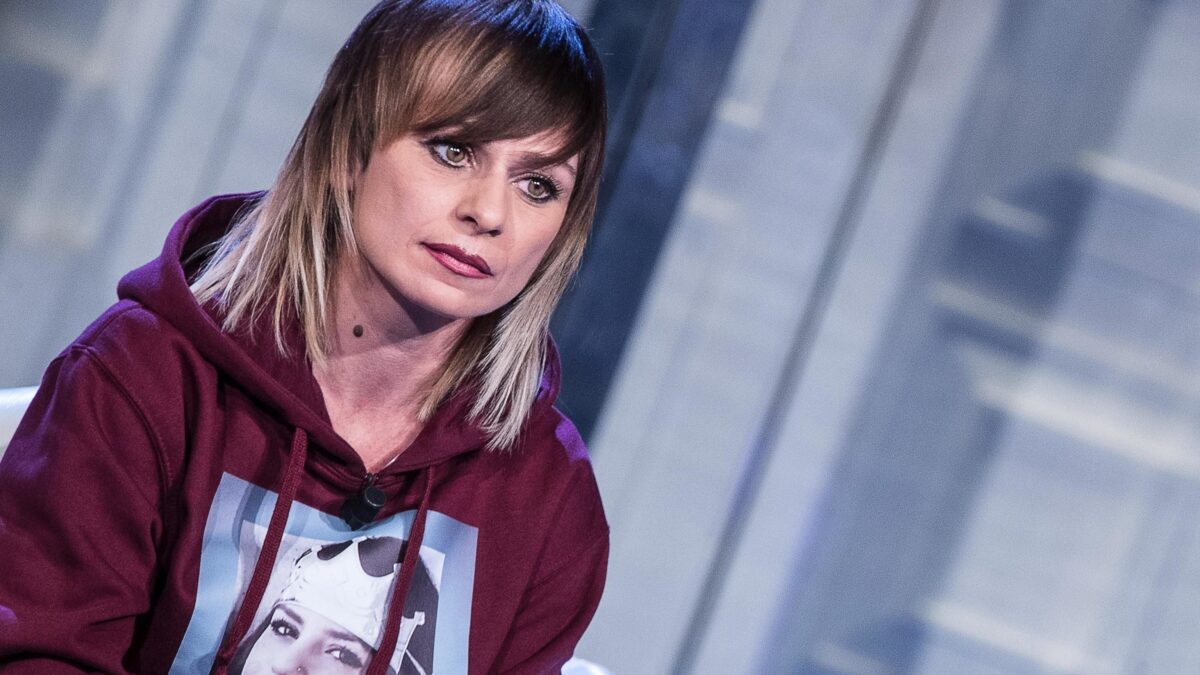 La stele di Pamela spaventa il vescovo: «È scappato e non l’ha benedetta»