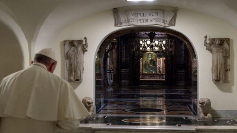 Altro giallo vaticano: i nomi della lobby gay