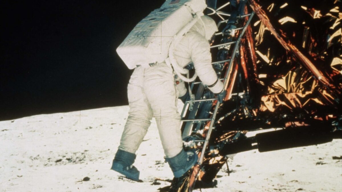 Qualcuno morirà, ma la Luna non è gratis
