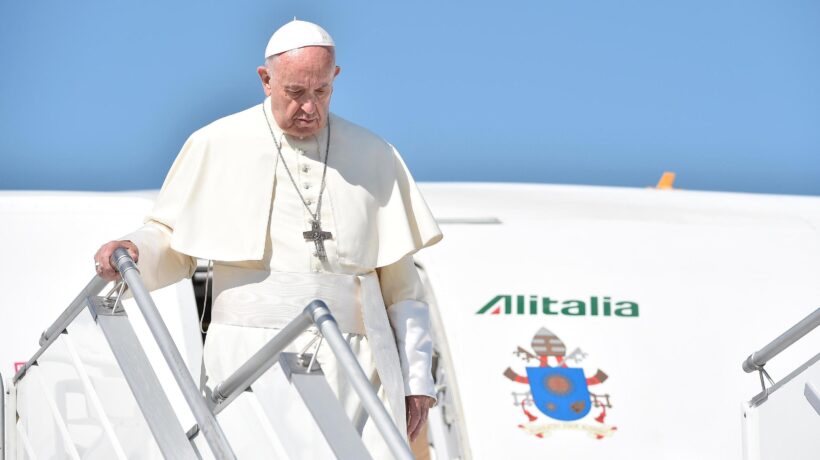Falsario l’ex nunzio? Ma lui non è il primo a fare certi nomi