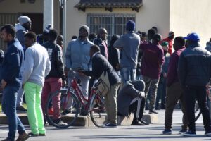La Cei offre l’accoglienza, ma chi la paga?