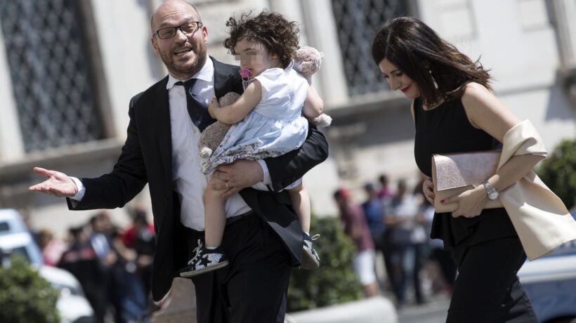 Fontana, il ministro della natalità: «Senza figli il Paese non riparte»