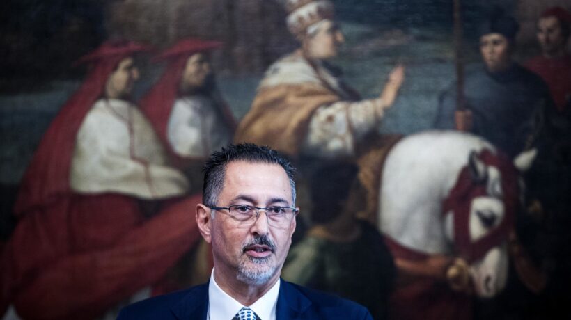 Nella «Riace lucana» una coop apre un centro d’accoglienza illegale