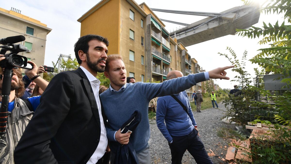 Spazzini del Web a difesa del capitale. I compagni hanno scelto di suicidarsi