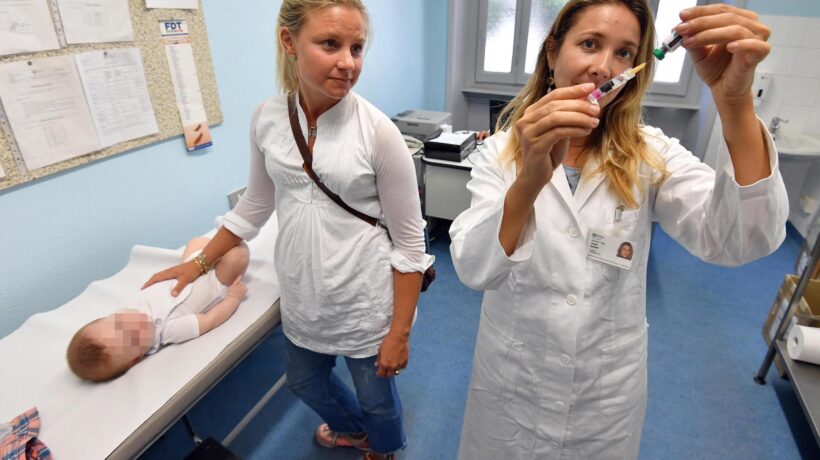 I vaccini come i conti. La Ue detta la linea: «Decidono i tecnici»