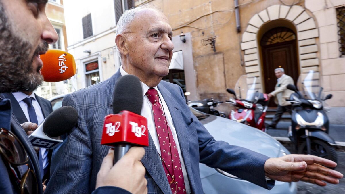 Mattarella prende tempo per poi prendersi il tesoro