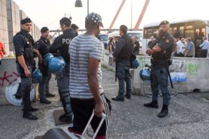 Truffe sui centri profughi a Padova: finisce indagato pure il viceprefetto