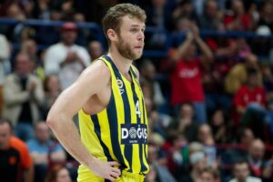 Basket, iniziati i playoff. Obiettivo: demolire l’Olimpia