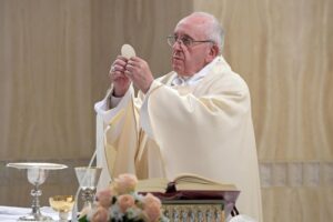 Il piano di Bergoglio per ridisegnare la curia