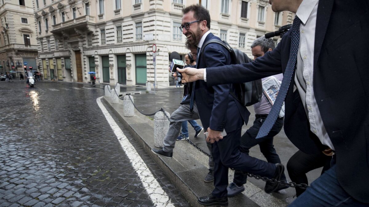 «Chi spara per difendersi non deve più finire sotto processo»