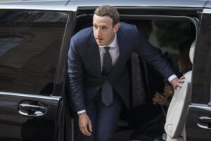 I siti cattolici bloccati da Facebook per Zuckerberg sono soltanto errori