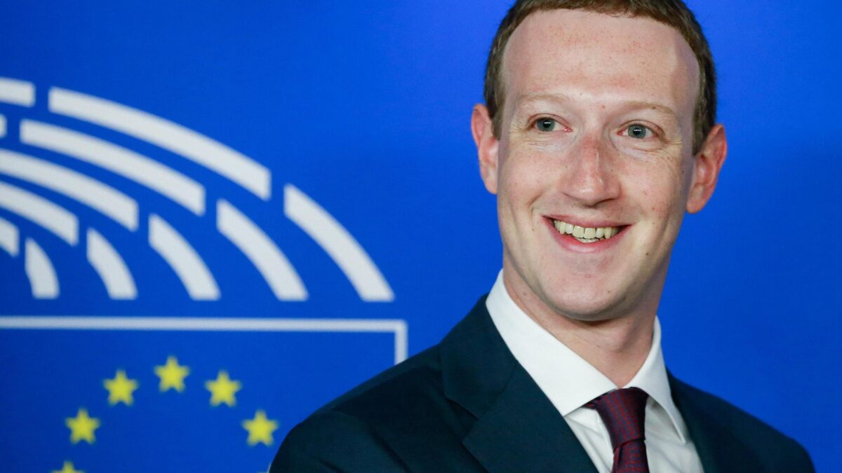 Il governo Usa si è messo in tasca Facebook
