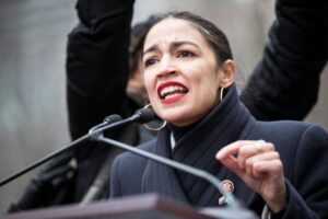 L’eroina del Bronx è così liberal che fa le liste di proscrizione