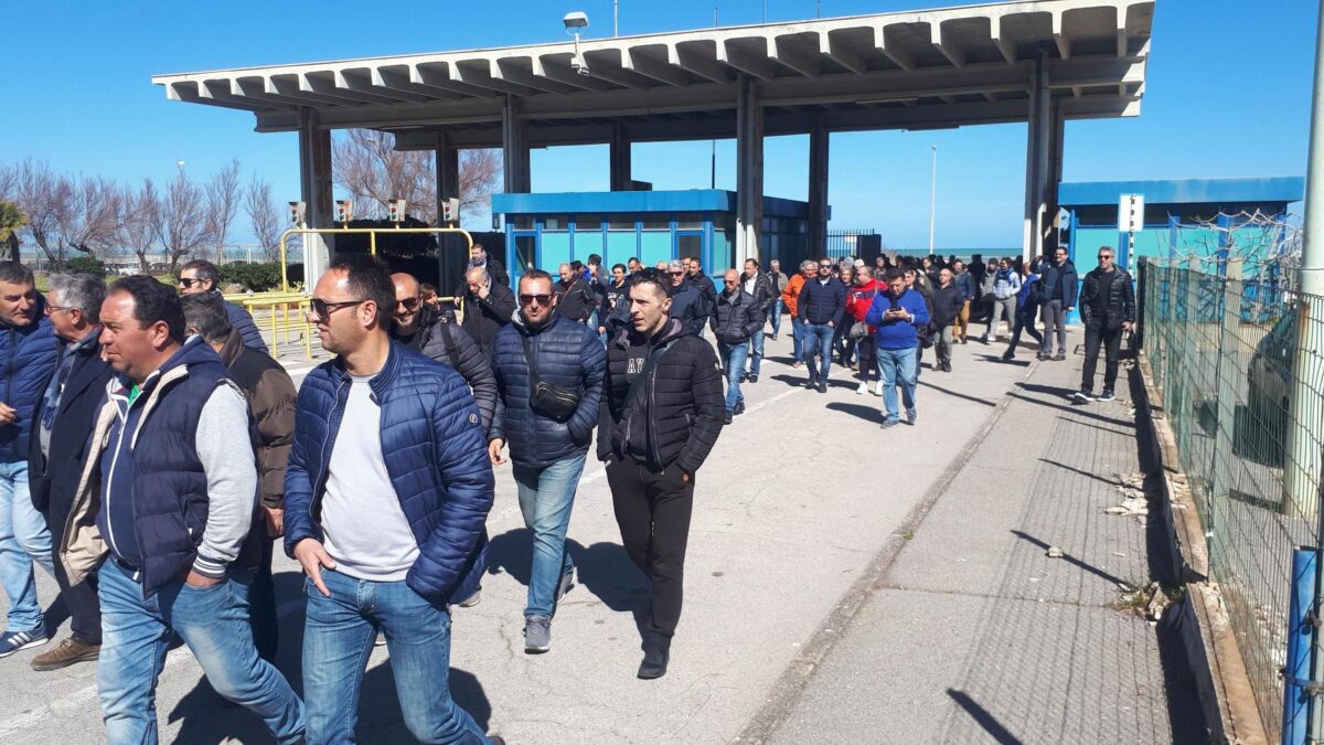 Dopo gli arresti a Termini Imerese i sindacati chiedono conto a Fca