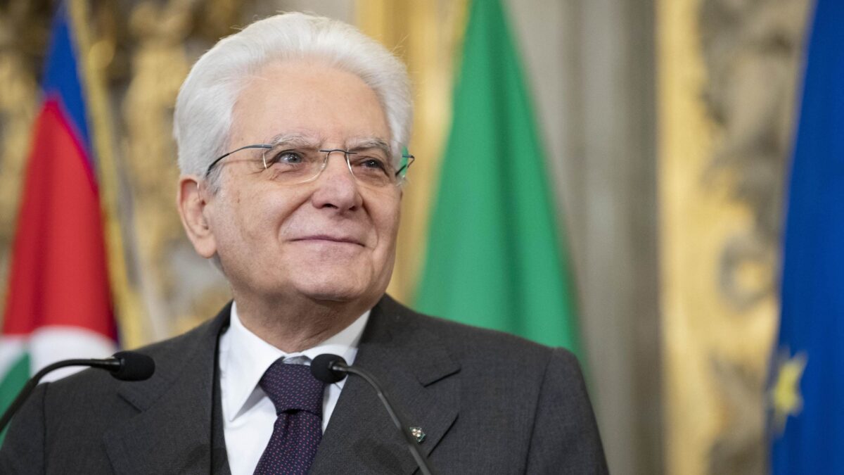 Mattarella benedice l’accordo con Xi. Dal Colle arriva lo schiaffo a Macron