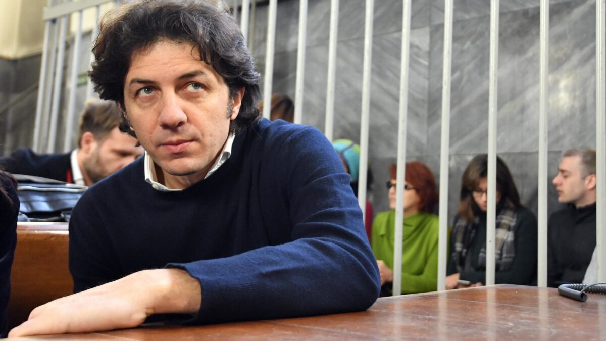 Le toghe decidono, il deputato esegue. La Consulta vara il metodo Cappato