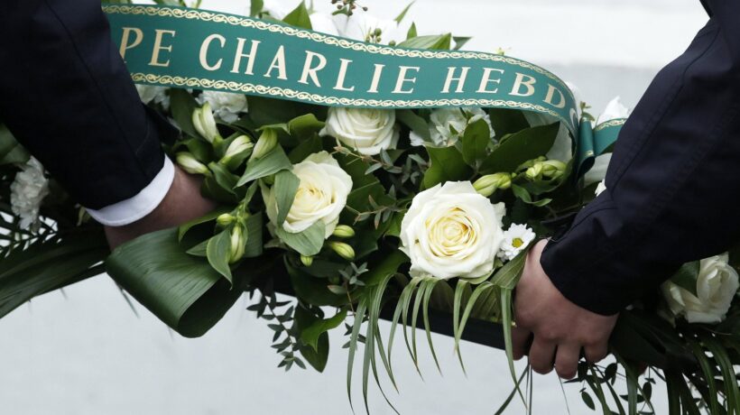 Processano i morti di «Charlie» anziché i killer