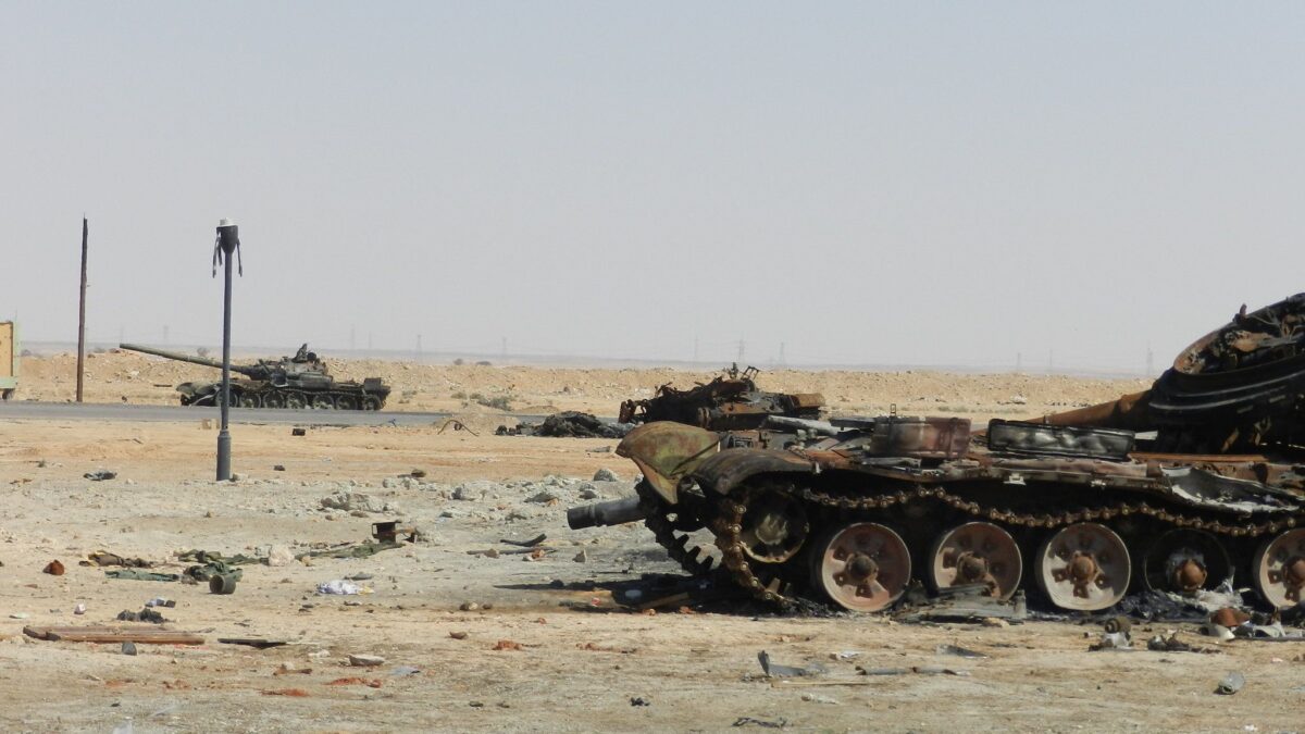 «La guerra in Libia? Rappresaglia francese contro gli accordi Eni»
