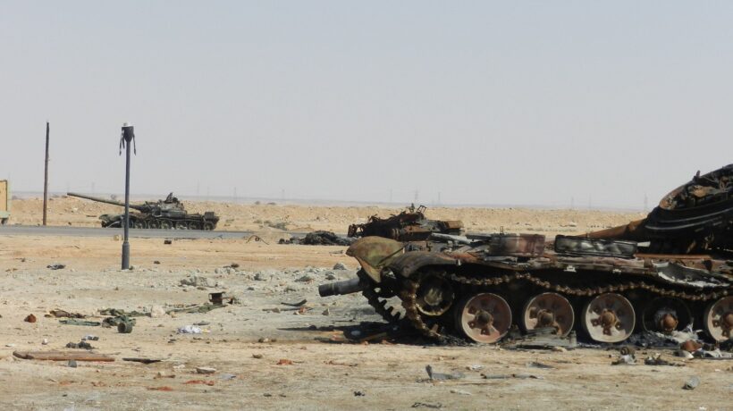 «La guerra in Libia? Rappresaglia francese contro gli accordi Eni»