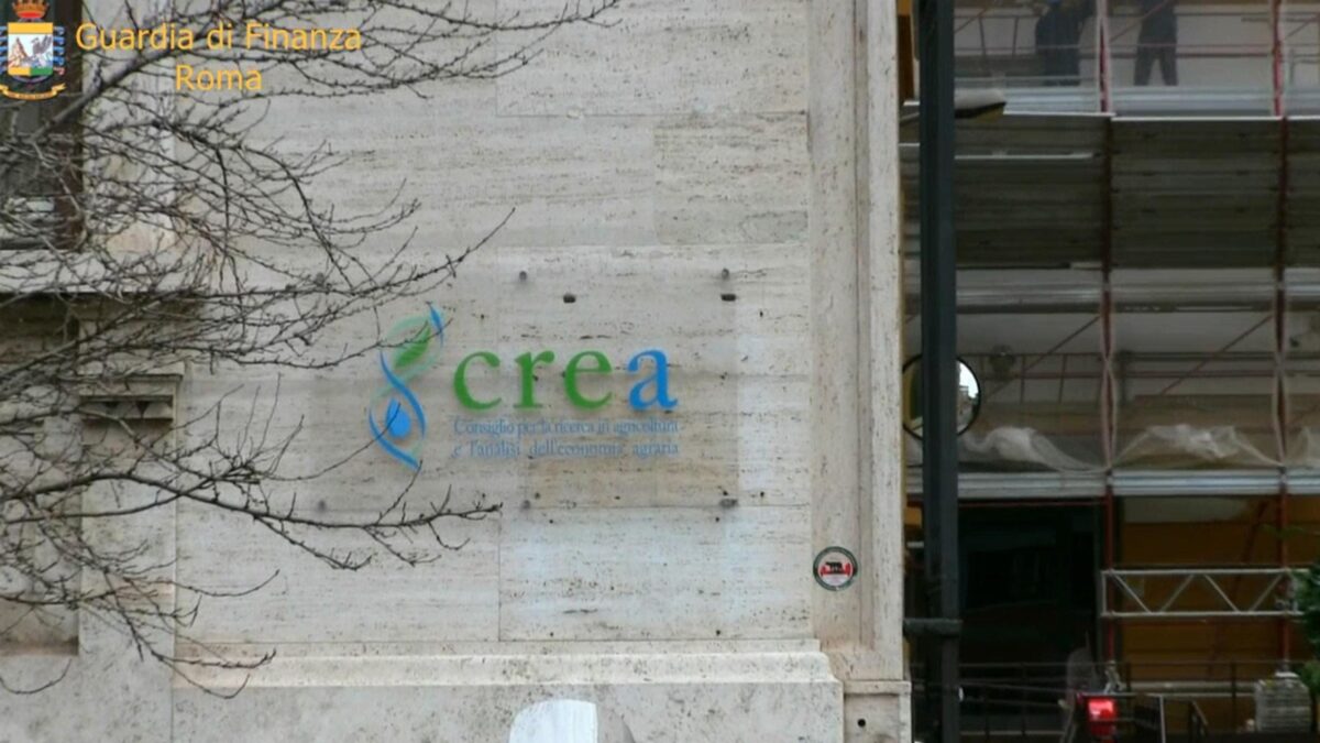 Palazzi, spese pazze e stipendi d’oro. Che mangiatoia la ricerca agraria