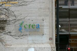 Palazzi, spese pazze e stipendi d’oro. Che mangiatoia la ricerca agraria