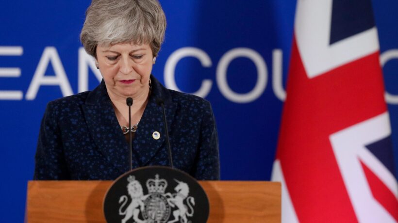 Terza sberla alla May. La Camera boccia ancora la sua Brexit