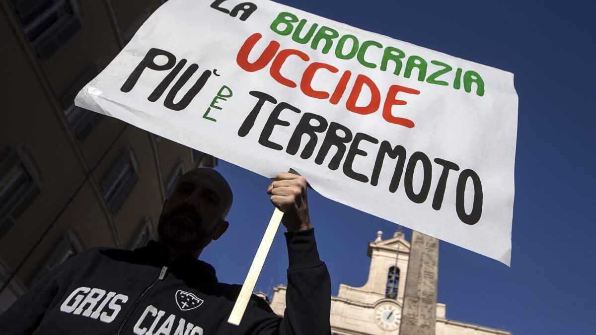 Com’è umano il Pd che querela i terremotati