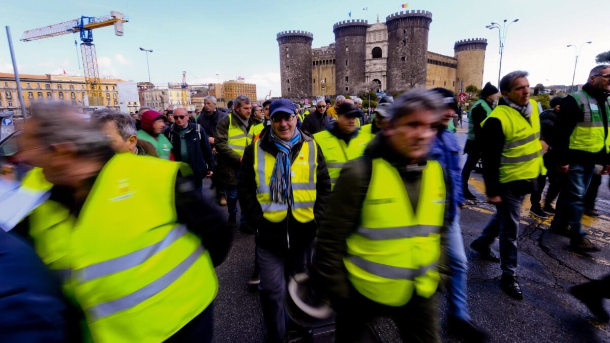 Sorpresa: i gilet gialli stimolano l’economia