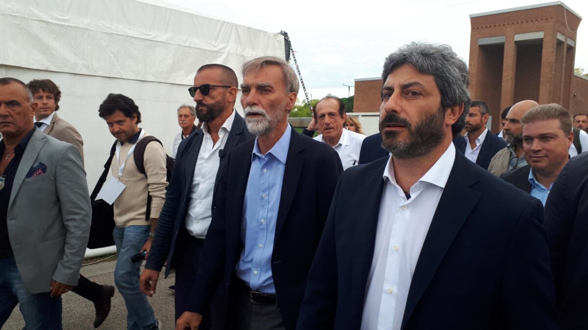 Pd e 5 stelle si alleano contro la famiglia