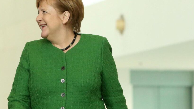 La Merkel si fa verde per salvare il posto