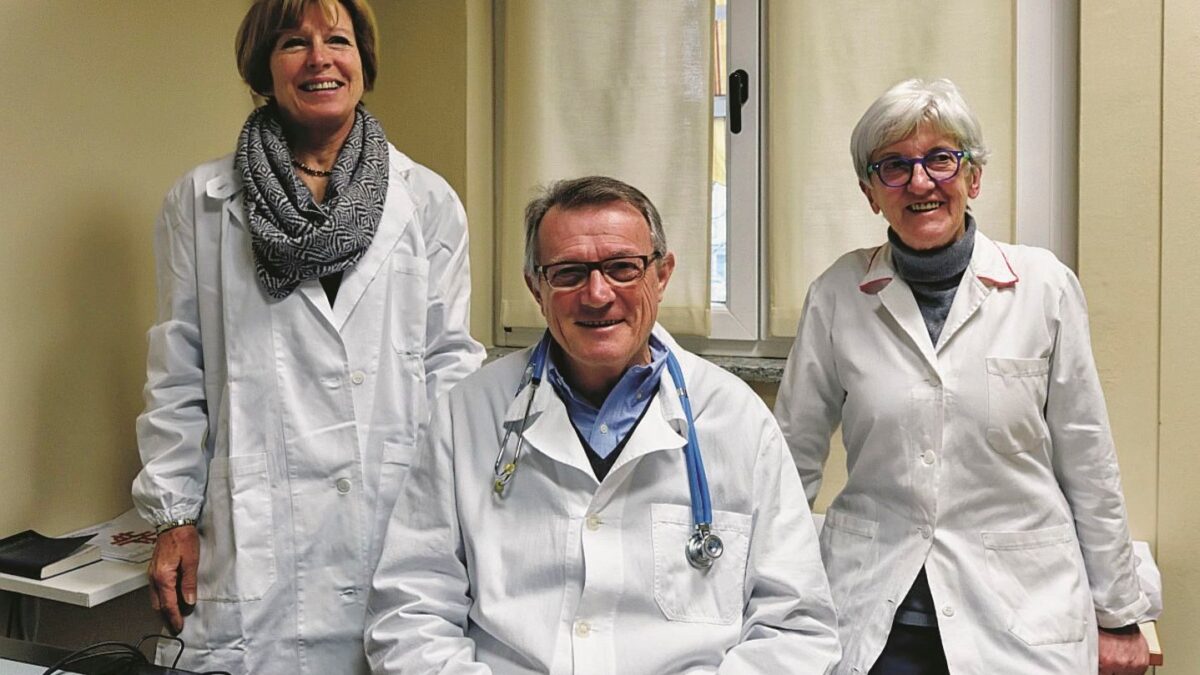 «Il mio ambulatorio della solidarietà dove i medici curano gratis i poveri»