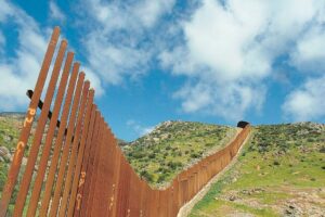 La sbornia libertaria è finita. Sta arrivando l’era dei limiti