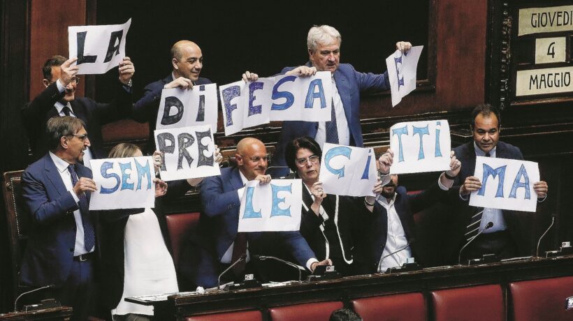 Orafi, disabili e tabaccai. Storie di chi si è rovinato solo per salvarsi la pelle