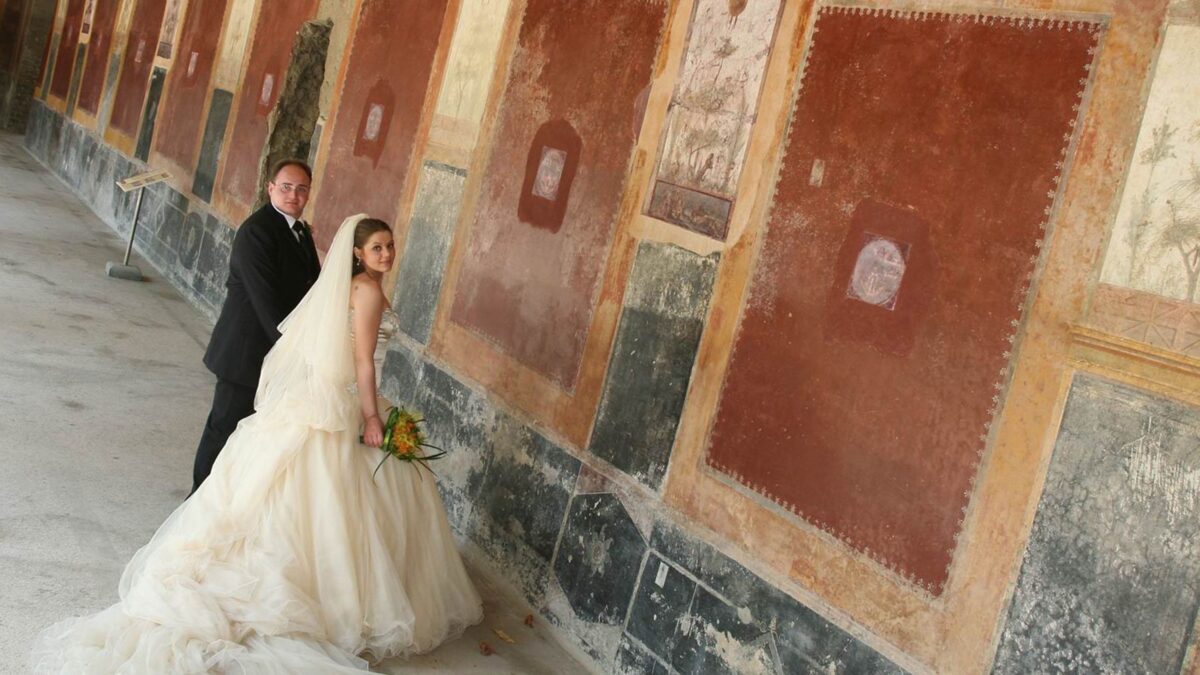 Clandestini, non c’è soltanto Riace. In Italia 7 finti matrimoni al giorno
