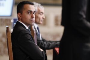 La mannaia grillina sui pensionati d’oro o è farsa elettorale o nasconde una tassa