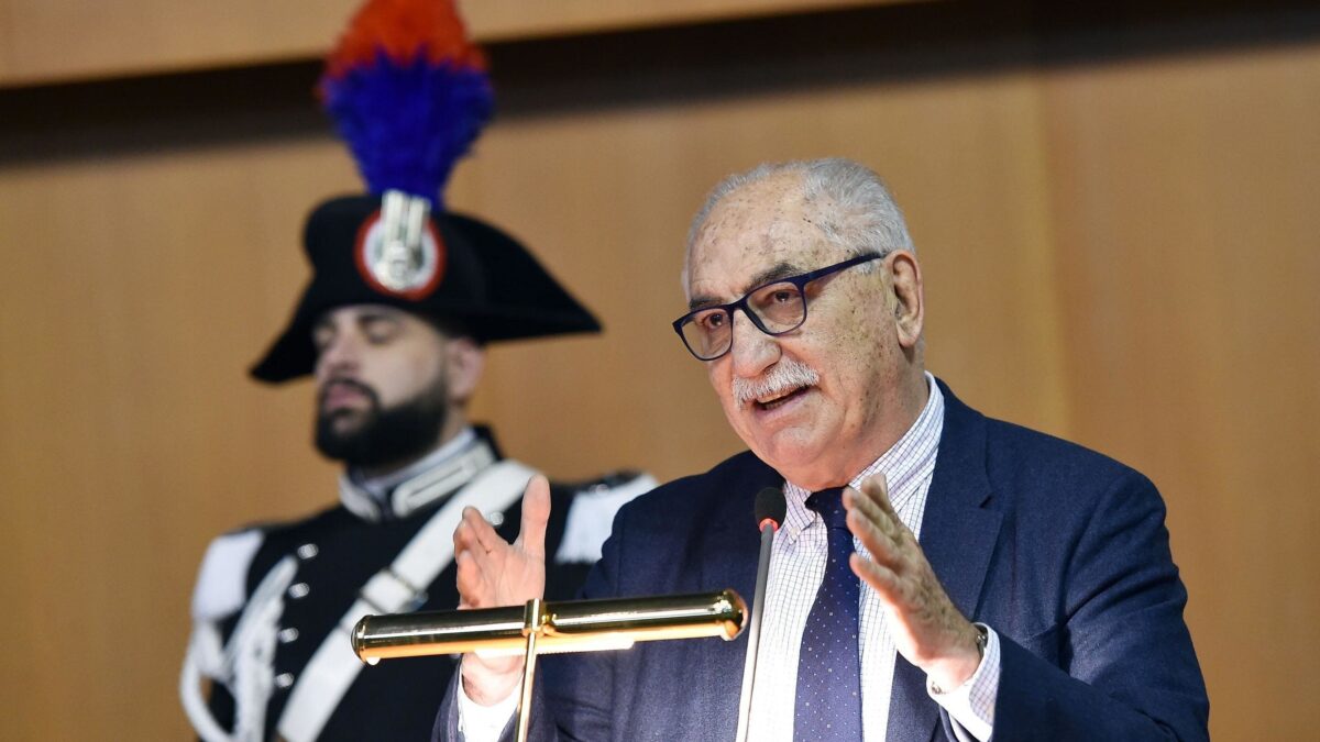 Il procuratore vieta il divieto di sbarchi