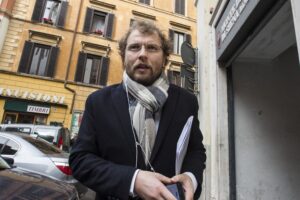 Inchiesta sul pm che andò da Lotti: «Soldi per far tacere gli inquisiti»
